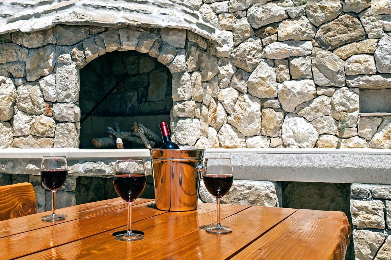 House Dunja Omis